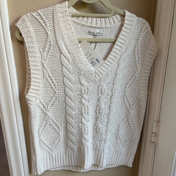 Sleepless sweater - Picture 1 of 2